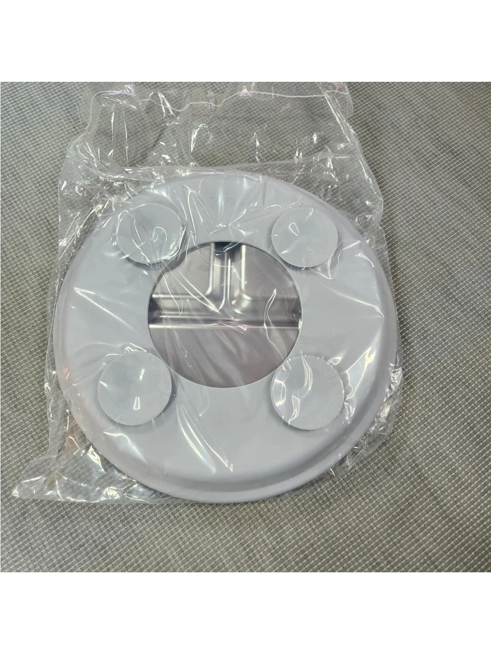 2 stainless steel plates with suction base and 3 compartments, children's plate
